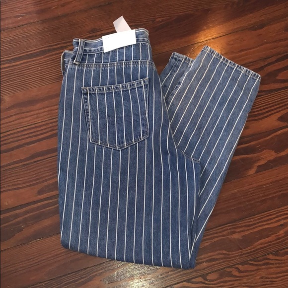 American Eagle Outfitters Denim - NWT American Eagle pinstriped Mom Jeans